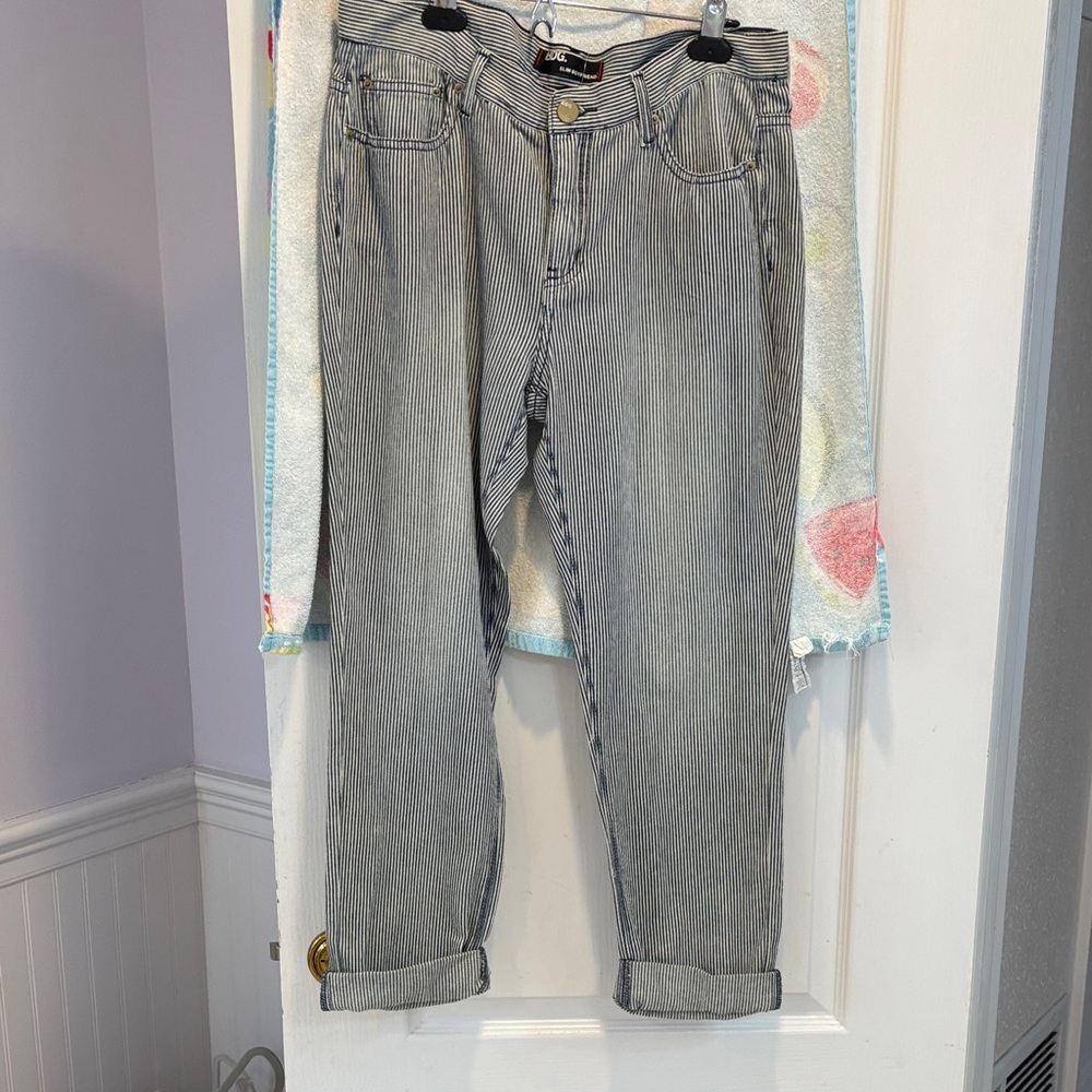 NWT BDG Blue and White Striped Women Boyfriend Jeans